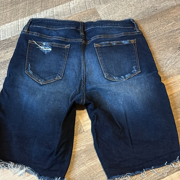 Vigoss Bermuda shorts - Picture 2 of 4